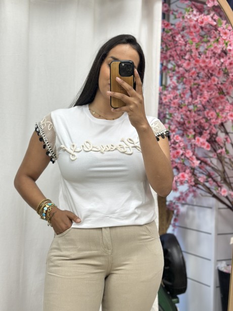 CAMISETA HOLLY