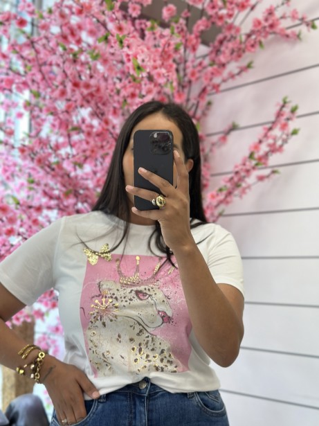 CAMISETA LEONA ROSA
