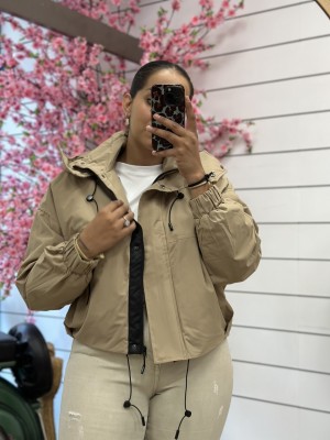 BOMBER TEUENO CAMEL ACOLCHADA