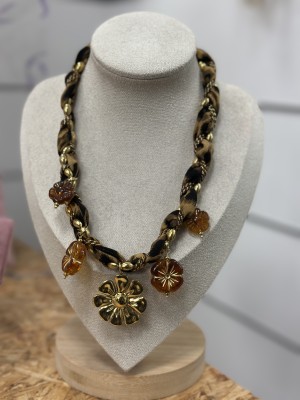 COLLAR FLORES