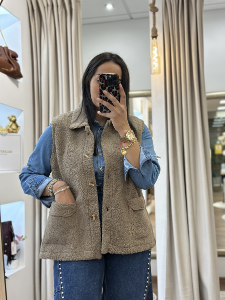 CHALECO BORREGUILLO MOCA