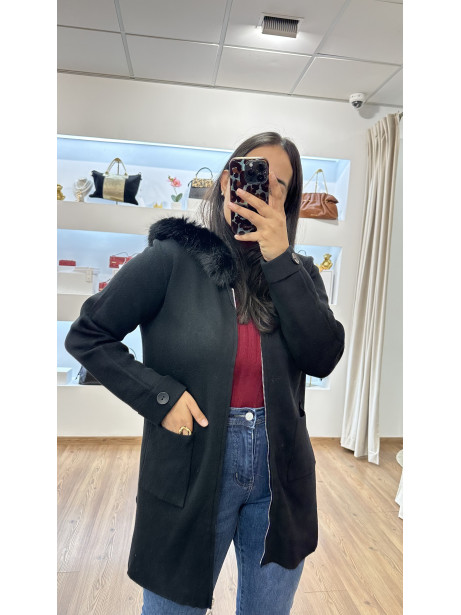 CHAQUETA PUNTO LARGA NEGRA