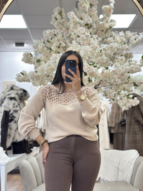 JERSEY TROQUELADO CAMEL