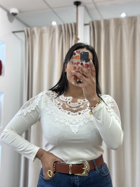 CAMISETA ENCAJE MONI