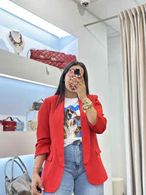 AMERICANA NAIRA ROJA