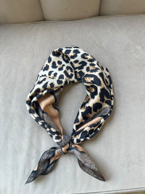PAÑUELO LEOPARDO TANIA