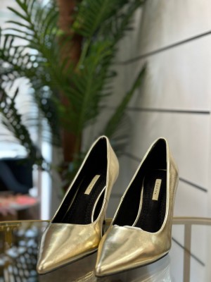 STILETTOS DORADO